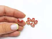 Margele de alama emailate mana hamsa 12x9.5x4mm rosu