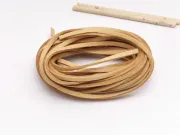 Snur suede imitatie piele intoarsa latime 3mm crem (5metri)