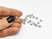 Margele metalice inima 6x5mm argintiu (10buc)