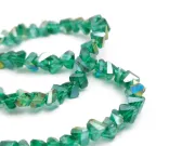 Margele cristal triunghi 3.5x4x3.5mm smarald AB (sirag)