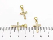 Charm cruce din cubic zirconia auriu 16x10mm