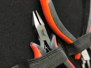 Set 4 clesti ergonomice pentru bijuterii cu maner negru si rosu