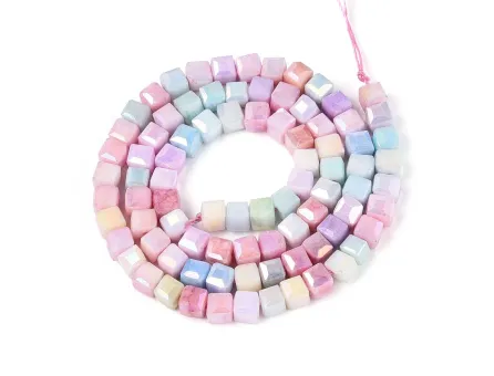 Margele cristal cub fatetat 4~4.5mm mix pastel lustered (sirag)