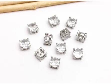 Distantier cubic zirconia 6x6x4.5mm argintiu