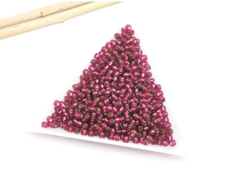 Toho rotunde 8/0 Silver Lined Dragonfruit (5g)