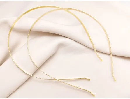 Cordeluta metalica 125x4mm auriu