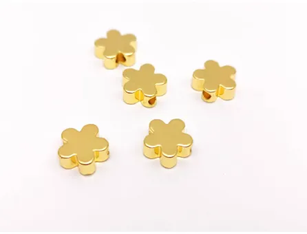 Margele de alama floare 8x7.8x3mm placate cu aur 18K (1buc)