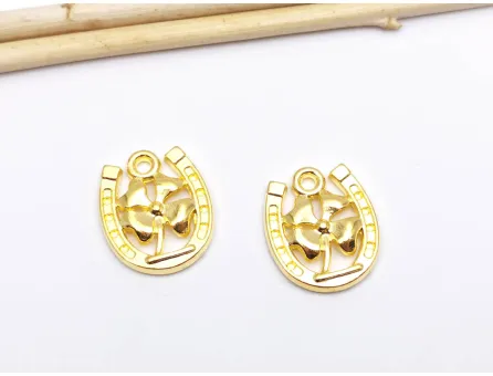 Charm auriu potcoava cu trifoi 16x15mm