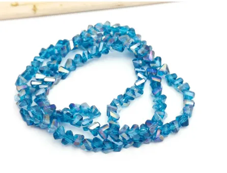 Margele cristal triunghi 3.5x4x3.5mm marin AB (sirag)