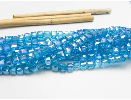 Cristal cub 4mm turcoaz inchis AB (10buc)