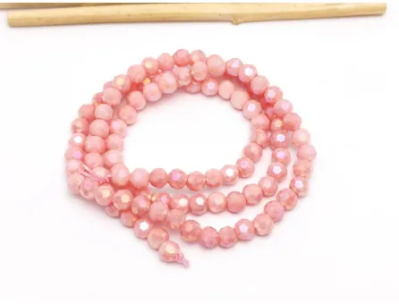 Margele cristal rotund fatetat 4mm roz piersica opac lustered (sirag)