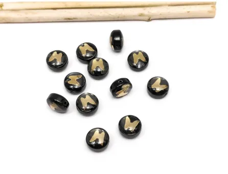 Margele de sticla lampwork cu gravura aurie in forma de fluture 8x6mm negru