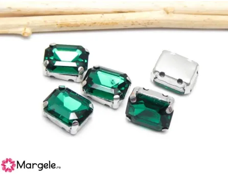 Distantier montee cu rhinestone de cristal 10x8mm emerald