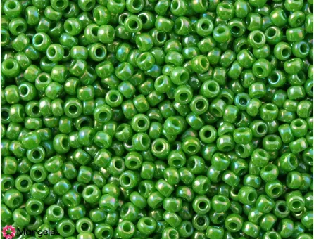 Toho rotunde 11/0 opaque rainbow mint green (5g)