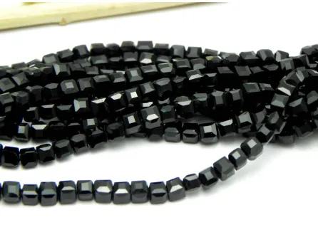 Cristal cub 3mm negru (10buc)