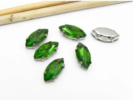 Distantier montee cu rhinestone de cristal 15x7mm verde (1buc)