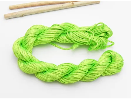 Snur cu nylon pentru bratari grosime 1mm verde neon (26m)