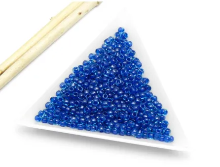 Toho rotunde 8/0 : inside color rainbow aqua capri lined (5g)