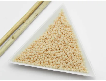 Toho rotunde 11/0 opaque pastel frosted apricot (5g)