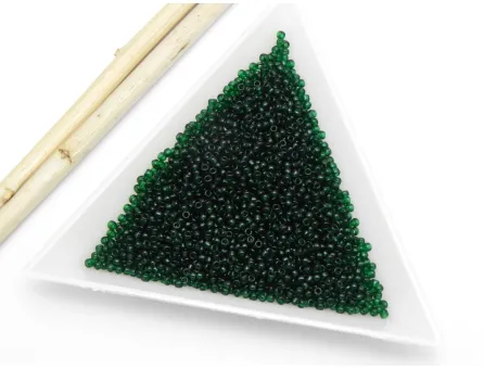 Toho rotunde 15/0 Transparent Green Emerald (5g)