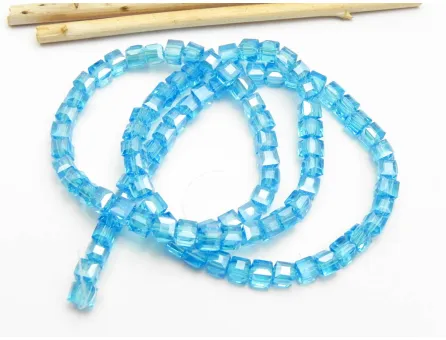 Margele cristal cub fatetat 4mm turcoaz inchis AB (sirag)
