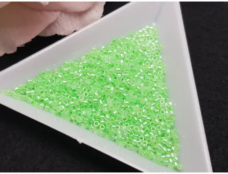 Miyuki delica 11/0 linded crystal lt. green (5g)
