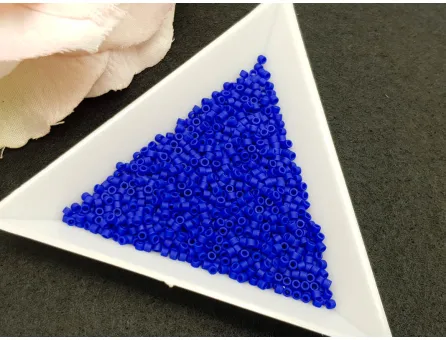 Miyuki delica 11/0 opaque royal blue matted (5g)