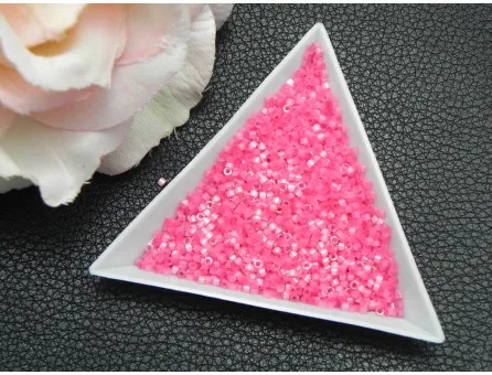 Miyuki delica 11/0 silk inside dyed rose ab (5g)