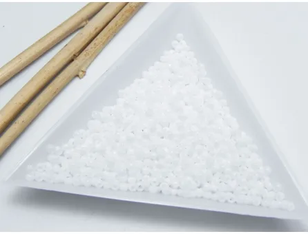 Toho rotunde 11/0 opaque white (5g)