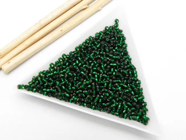 Toho rotunde 11/0 silver line green emerald (5g)