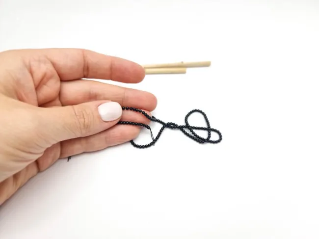Margele sticla 2.5mm negru (sirag)