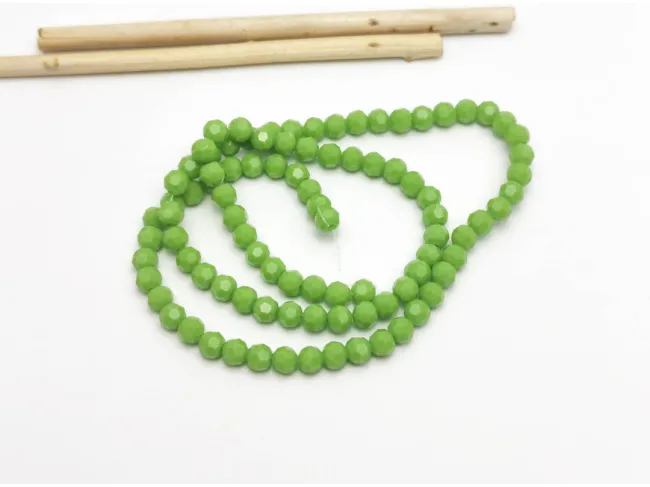 Margele cristal rotund fatetat 4mm verde fistic opac (sirag)