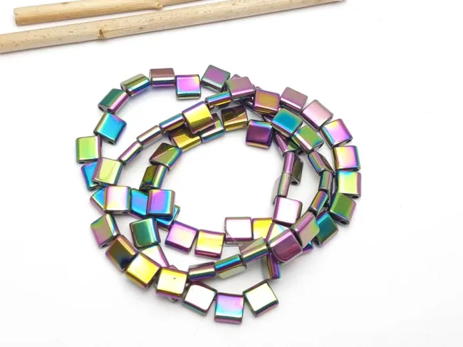 Sirag hematit patrat cu doua orificii 6x6mm multicolor
