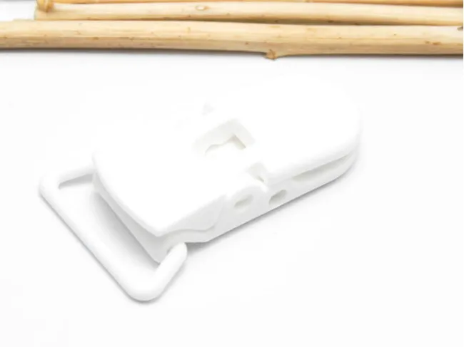 Clips pentru lant suzeta 43x25x9mm alb (1buc)