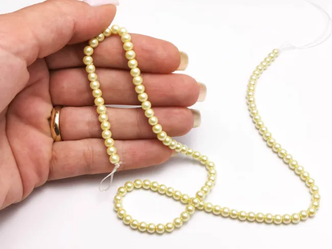 Perle de sticla calitate a 4mm sampanie (sirag)