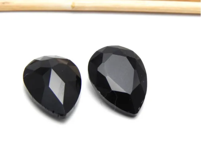 Cabochon din sticla picatura 18x13mm negru (1buc)