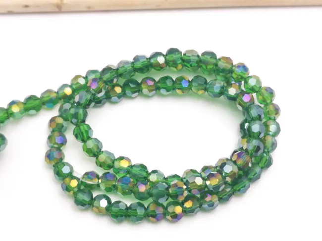 Margele cristal rotund fatetat 4mm verde AB (sirag)