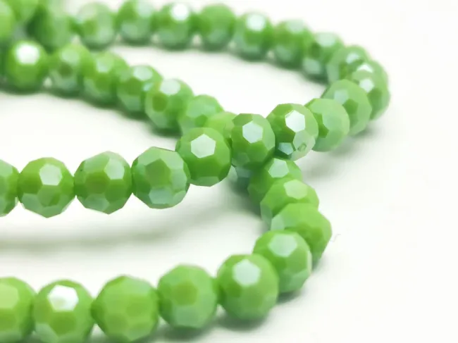 Margele cristal rotund fatetat 4mm verde fistic opac AB (sirag)