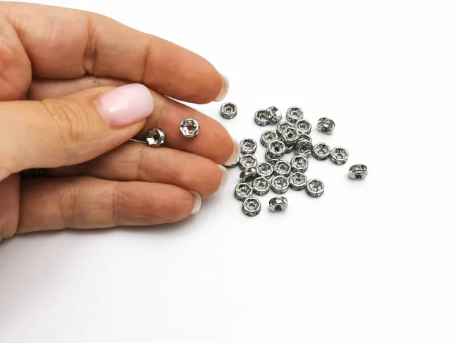 Distantiere cu rhinestone 6mm argintiu inchis