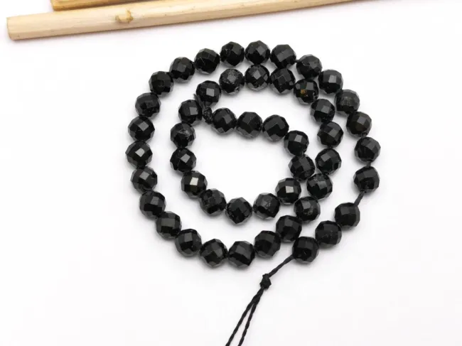 Sirag scurt turmalina neagra microfatetata 4mm