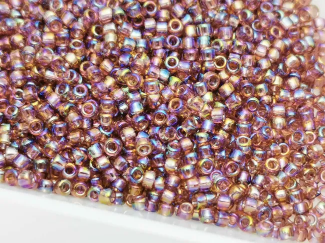 Toho rotunde 15/0 rainbow medium amethyst (5g)