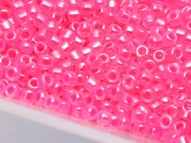 Toho rotunde 15/0 ceylon hot pink (5g)