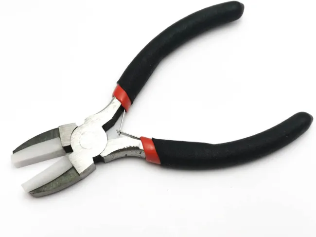 Cleste bijuterii cu o falci din nylon