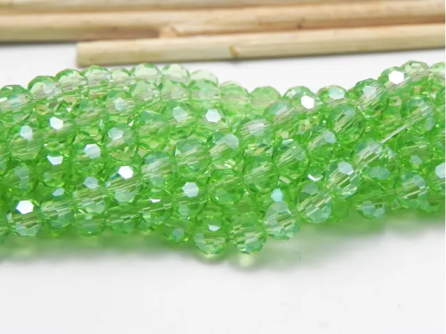 Margele cristal rotund fatetat 4mm verde pal (sirag)
