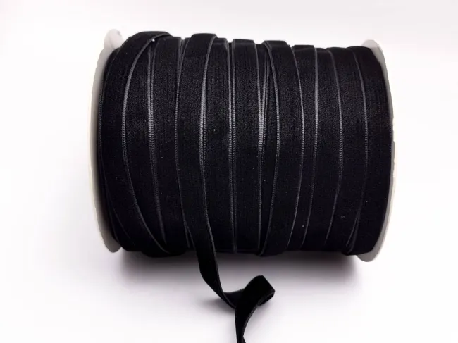 Panglica catifea 10mm negru (1m)
