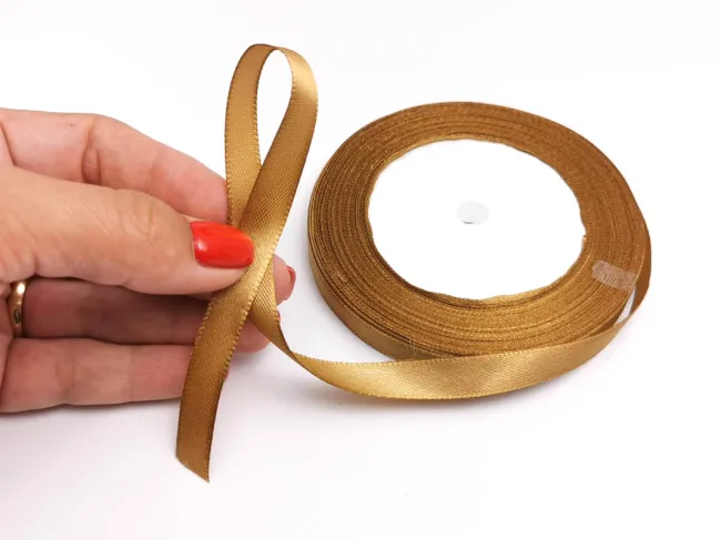 Panglica saten latime 10mm caramel (22m)