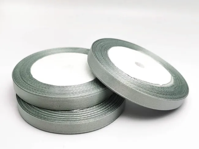 Panglica saten latime 10mm gri (22m)