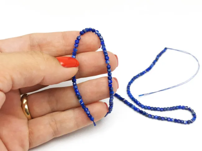 Sirag lapis lazuli cub 2x2mm