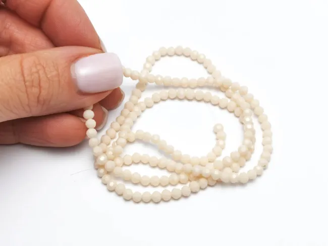Margele cristal rotund fatetat 3~3.5mm crem opac (sirag)