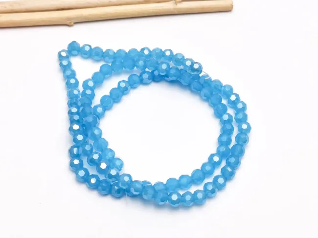 Margele cristal rotund fatetat 4mm azur opal lustered (sirag)
